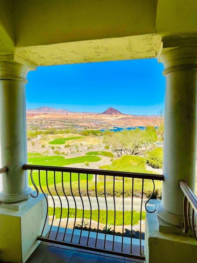 Building Photo - WONDERFULLY UPGRADED “GOLF VILLA” IN: GUAR...