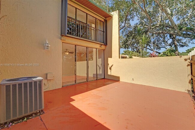 Building Photo - 760 E Coco Plum Cir