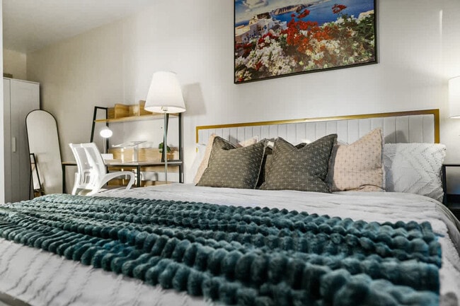 Building Photo - 5551 Churchward St