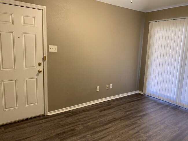 Building Photo - Spacious South Lubbock Townhome with Bonus Space & 2-Car Garage