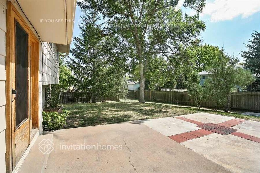 Building Photo - 2416 S Memphis Way