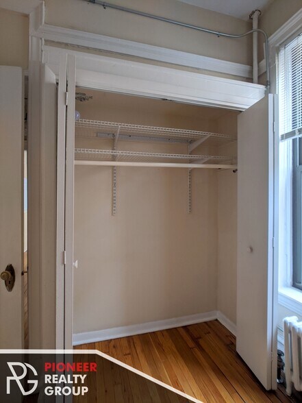Building Photo - 1224 N Dearborn St