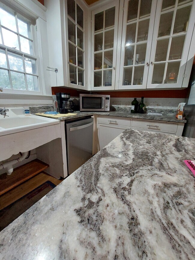 Building Photo - 79 S Lafayette St