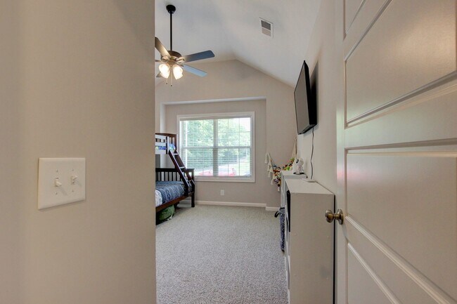 Building Photo - 715 Jodine Ann Dr