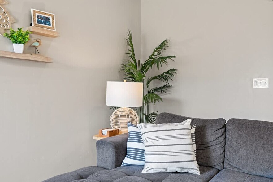 Building Photo - 14549 Tesswater St