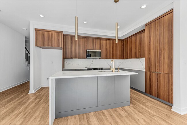 Building Photo - Welcome to Parkside of Lowell