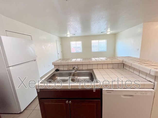 Building Photo - 13615 Verbena Dr