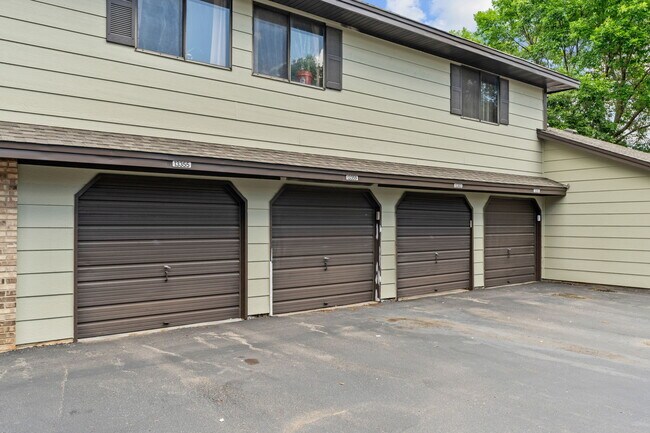 Building Photo - 13359 Zenith Ln