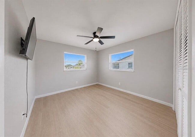 Building Photo - 1725 Bikini Ct