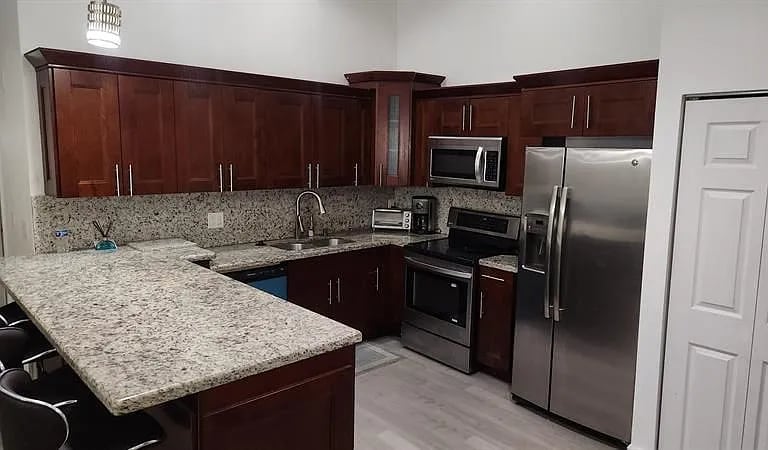 Building Photo - 7708 NW 38th Ave