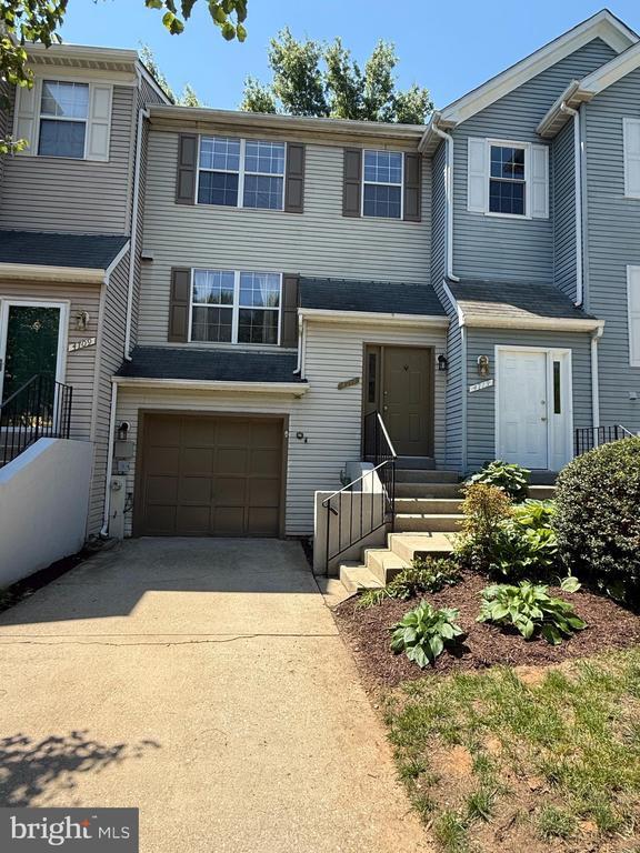 Building Photo - 4711 Leyden Way