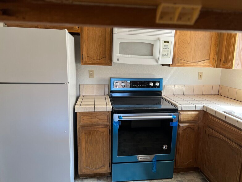 Primary Photo - 4160 Sanderling Cir