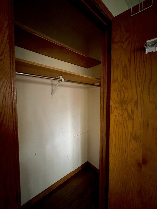 Building Photo - Chester Estates