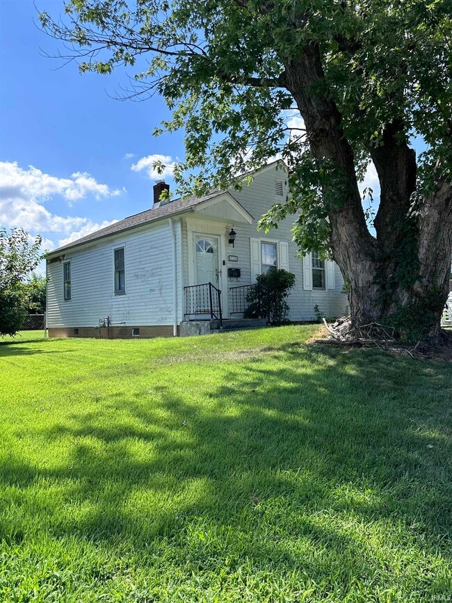 Building Photo - 3208 Wedeking Ave