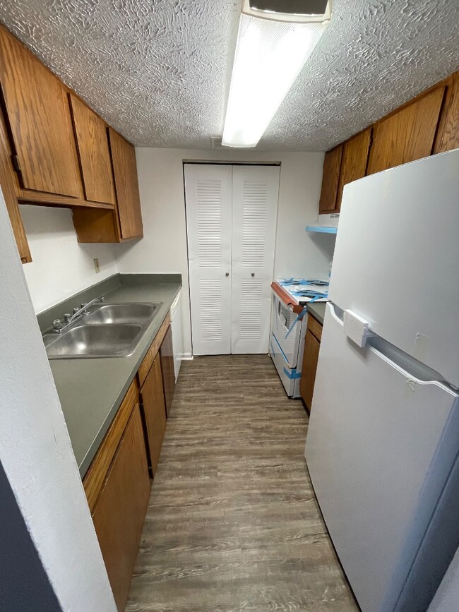 Building Photo - 98 Andrea Dr