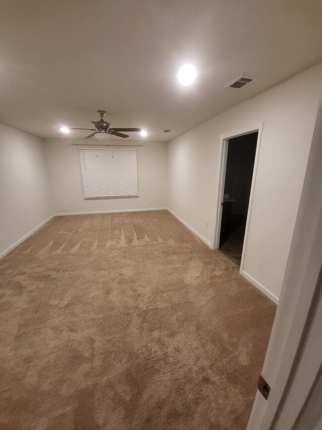 Building Photo - 839 Moorhen Wy