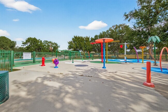 Building Photo - 17518 Heartwind Ct