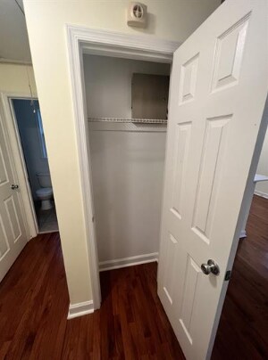 Building Photo - Cozy one bedroom, one bathroom condo available.