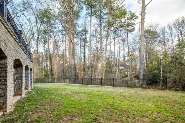 Building Photo - 35 Mt Paran Rd NW