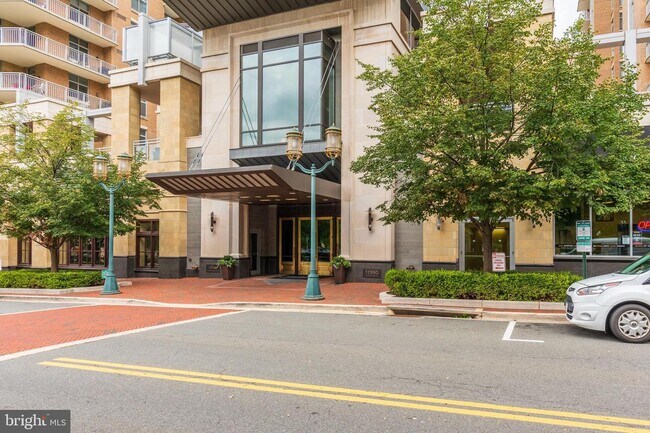 Building Photo - 11990 Market St