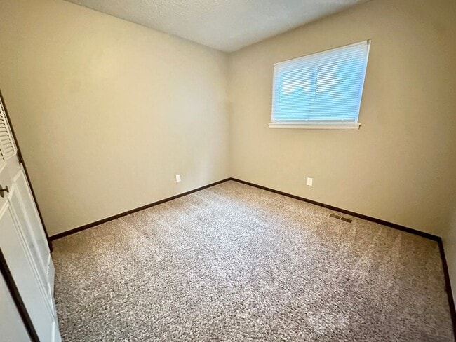 Building Photo - 1907 Leicester Way