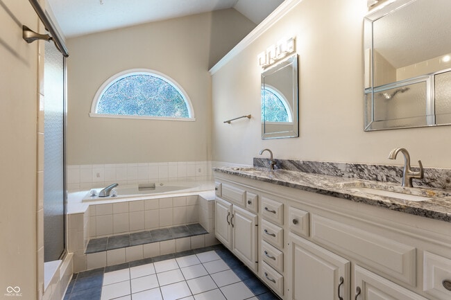 Building Photo - 795 Grace Dr