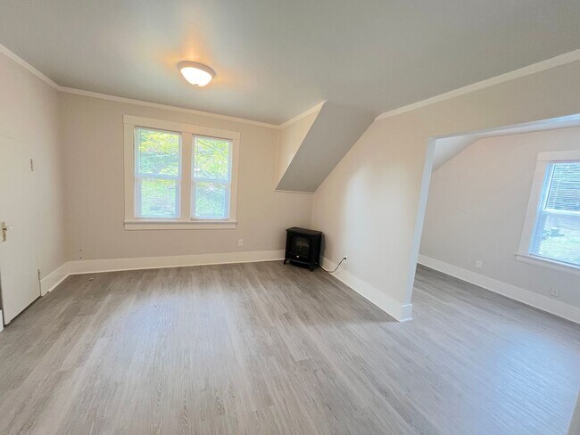Primary Photo - 101 N Bowdoin Pl