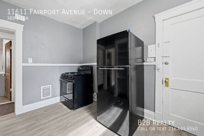 Building Photo - 11611 Fairport Ave
