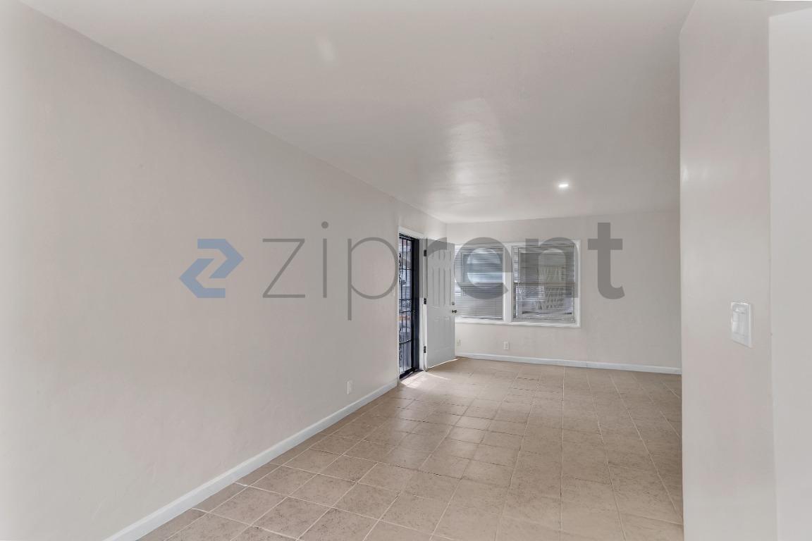 Building Photo - 2012 Cavallo Rd