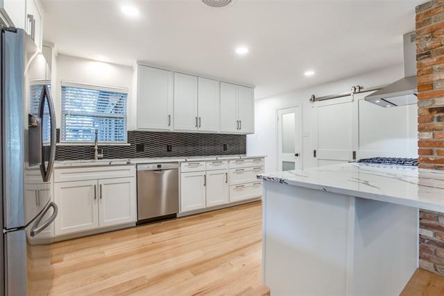 Building Photo - 5831 Elderwood Dr