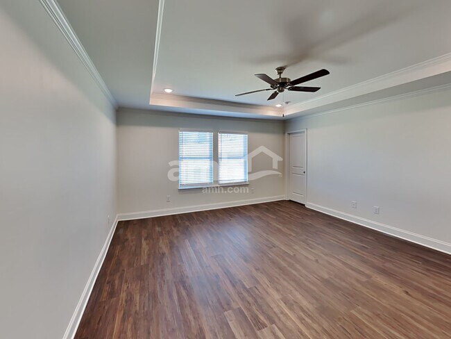 Building Photo - 3750 Blackshear Pl