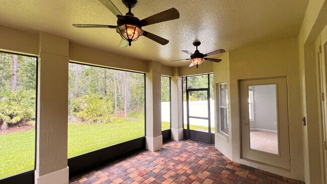 Building Photo - Available NOW! Stunning 4-Bedroom Home in ...