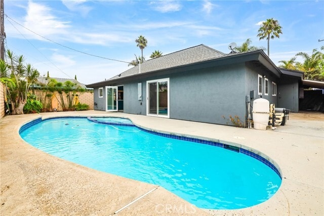 Primary Photo - 9472 Tiki Cir