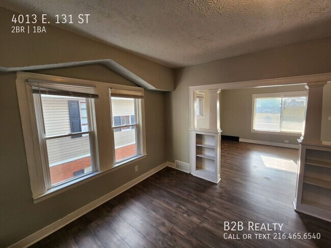 Building Photo - 4013 E. 131 ST-