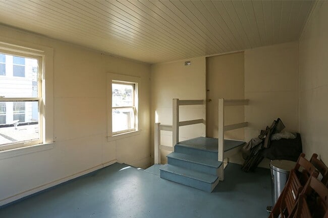 Building Photo - OPEN HOUSE: Thursday (7/31) 6:00pm-6:30pm ...