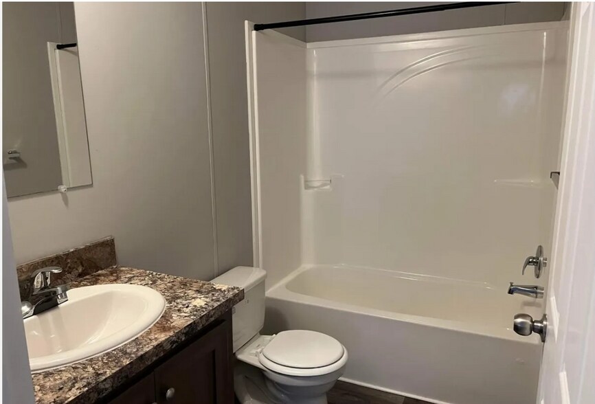 Bathroom - 9339 Starboard Dr