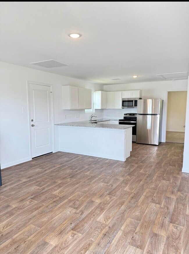 Building Photo - 16527 Jasmine Marie Pl