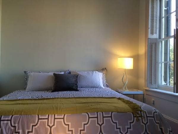 Master bedroom - 409 E Charlton St