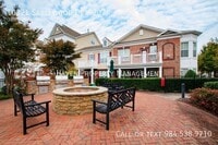 Building Photo - 10321 Sablewood Dr