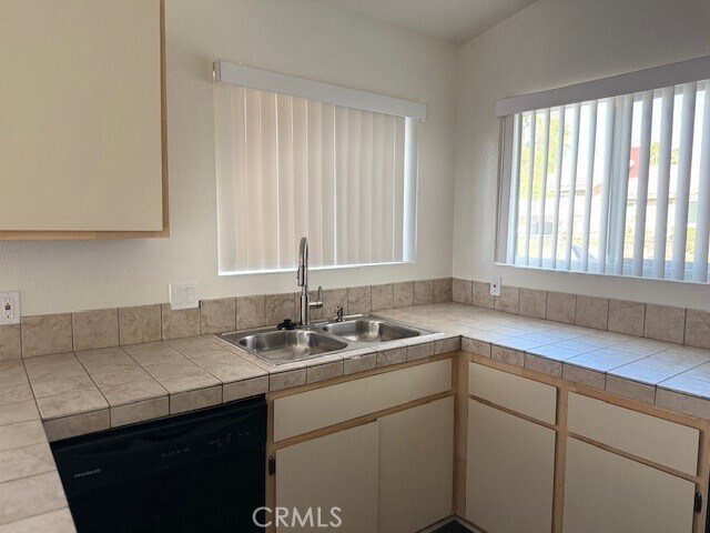 Building Photo - 79700 Ave 42