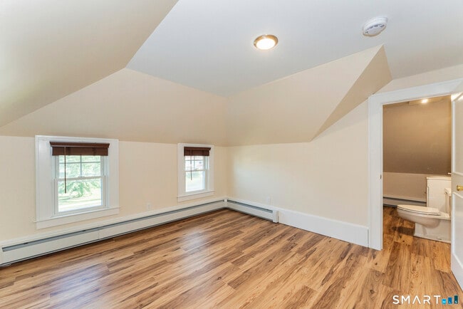 Building Photo - 798 Farmington Ave