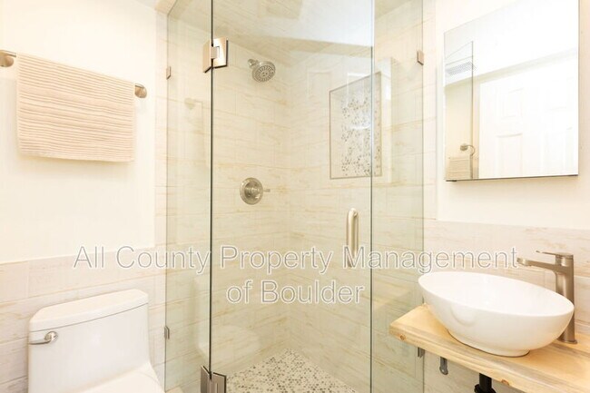 Building Photo - 2905 Shadow Creek Dr