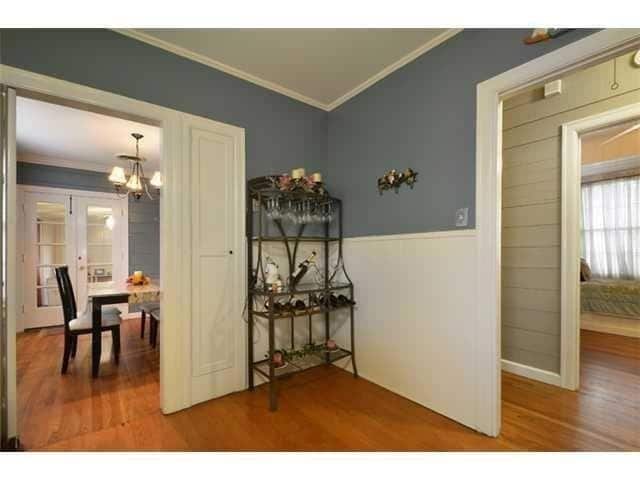 Building Photo - 909 E 38th 1/2 St