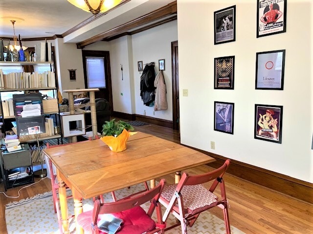 Building Photo - 125 E Johnson St