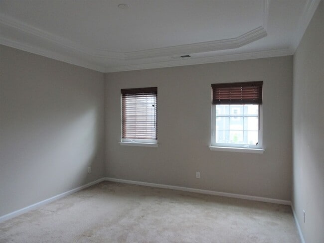 Building Photo - Nice 2 bedroom condo in Promenade@5, Williamsburg for rent.