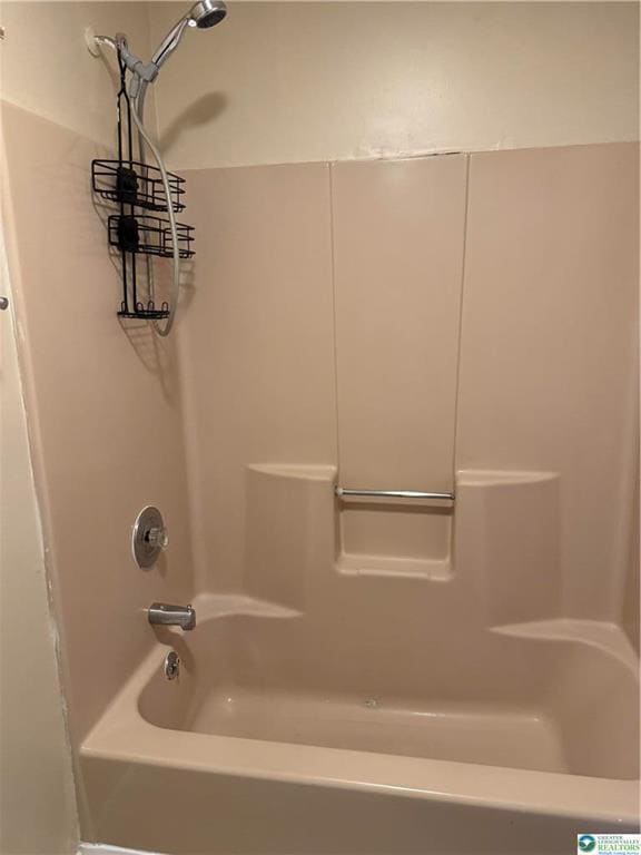 Building Photo - 1538 E 8th St