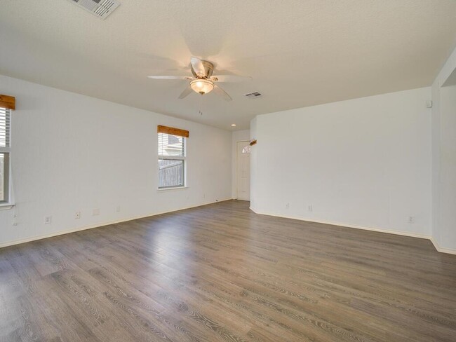 Building Photo - 251 Beech Dr