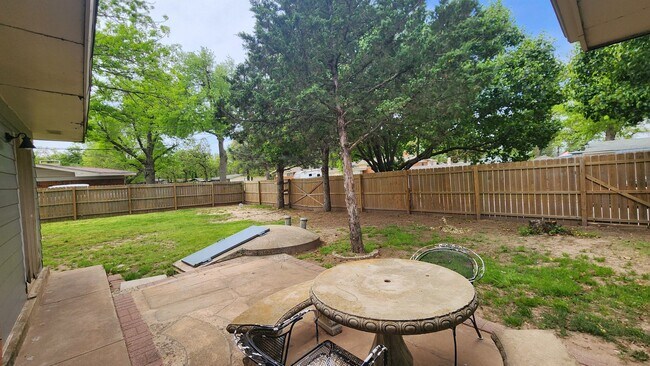 Building Photo - 4 Bed 2 Bath Home with Covered Carport in Bethany