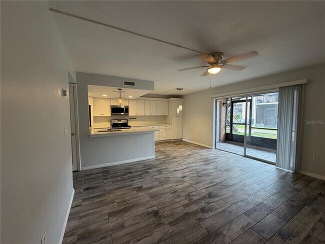 Building Photo - 1167 Calle Del Rey