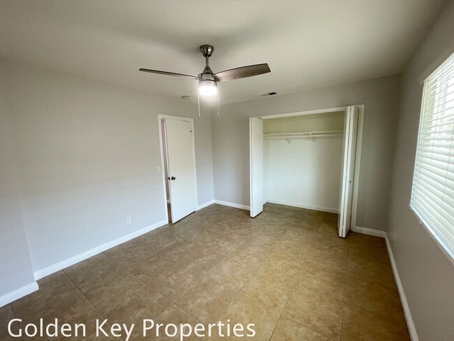 Building Photo - Beautifully Updated 2 Bedroom in Prime Carlsbad Village Location!
